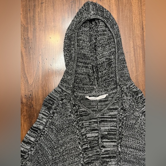 Athleta Hooded Sweater Size Small Gray Heather Casual Athleisure Comfortable EUC - Picture 10 of 15